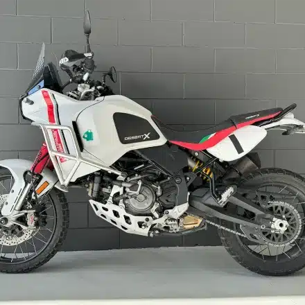 Ducati_DesertX-frontale