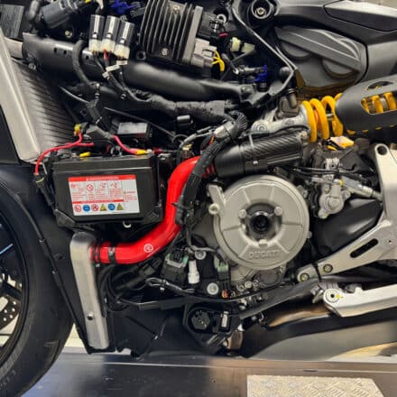 ducati-panigale-v2-zoom-1