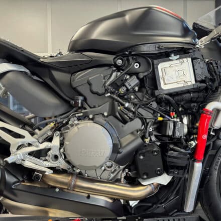 ducati-panigale-v2lato-destro