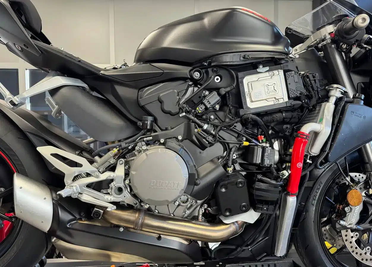 Motorcycle engine cooling kit Ducati Panigale V2 Euro 5